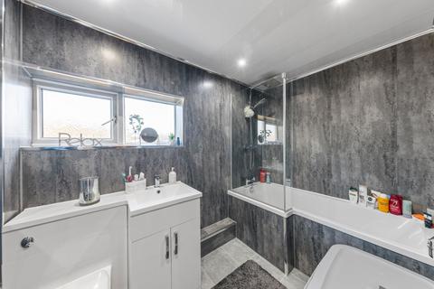 6 Beeston Close, Birchwood, Warrington, WA3 6LU