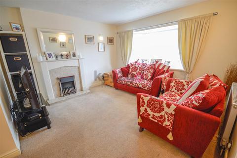 2 bedroom flat for sale, Ardsley Close, Owlthorpe, Sheffield, S20