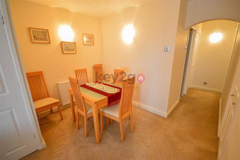 2 bedroom flat for sale, Ardsley Close, Owlthorpe, Sheffield, S20