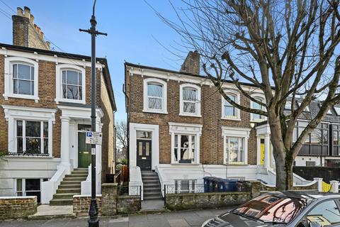 2 bedroom flat for sale, Mill Hill Road, Acton