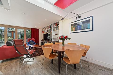 2 bedroom flat for sale, Mill Hill Road, Acton