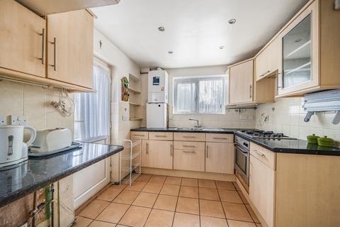 2 bedroom semi-detached house for sale, Park Lane, Hayes