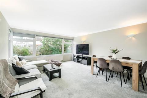 2 bedroom flat for sale, Whitehall Lane, Buckhurst Hill