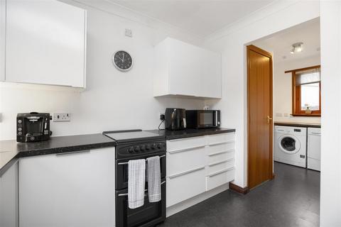 26 Auld Mart Road, Milnathort, Kinross, KY13 9FR