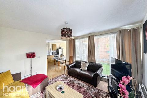 2 bedroom duplex for sale, Lammas Gardens, Nottingham