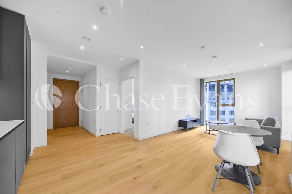 Apartment in Tottenham Hale - View 4