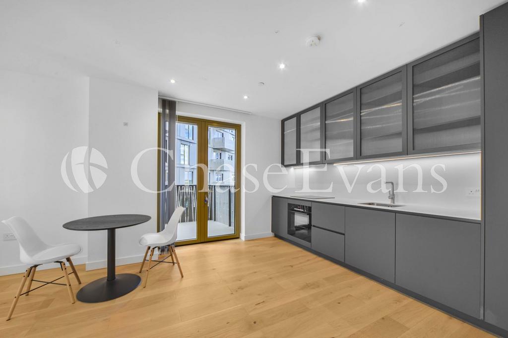 Apartment in Tottenham Hale - View 5