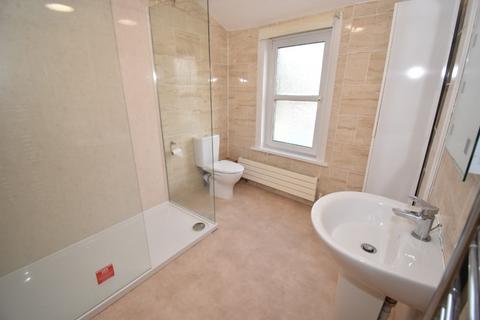 22 Bovemoors Lane, Exeter, EX2 5BP