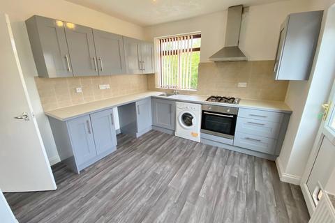 3 bedroom semi-detached house to rent, Brighouse Close, Ormskirk L39