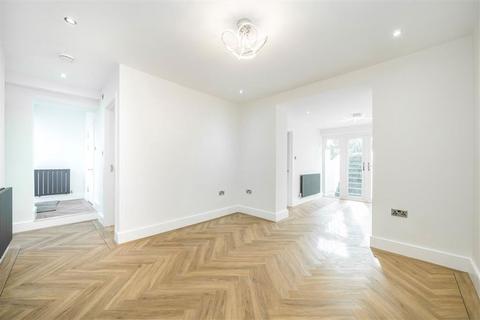 2 bedroom flat for sale, Geoffrey Road, London SE4