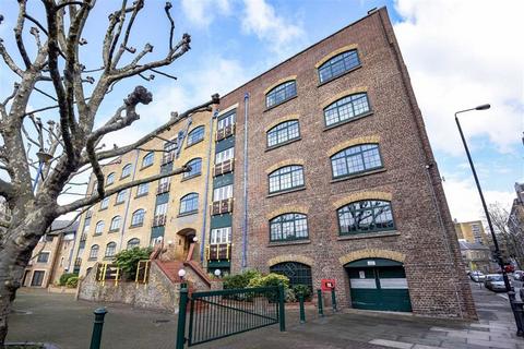 undefined, Wapping High Street, London E1W