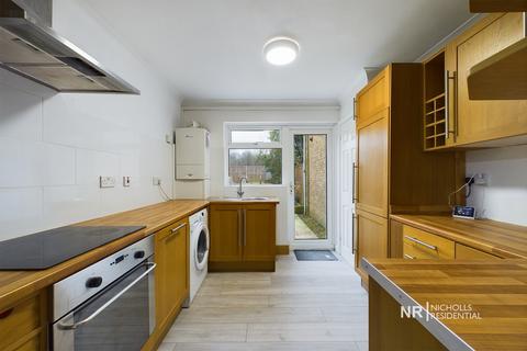 3 Harrow Close, Chessington, KT9 2HR