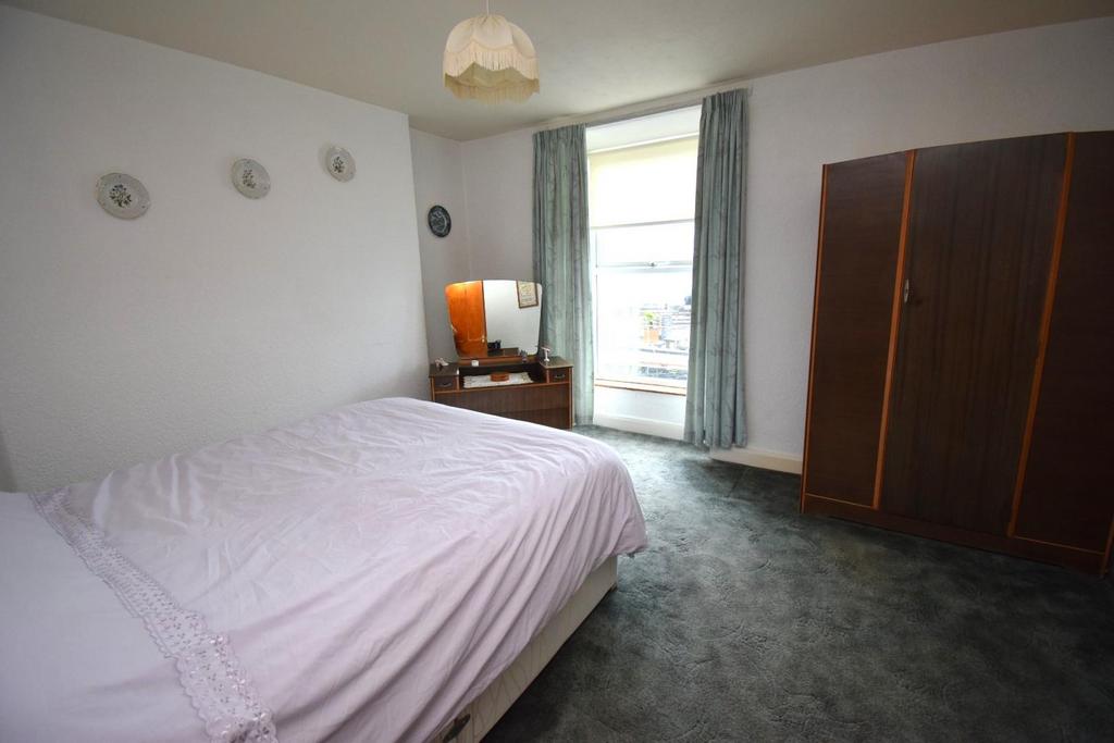 Bedroom 1.JPG