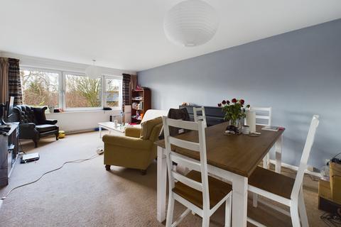 2 bedroom flat for sale, Pentlands Court, Cambridge