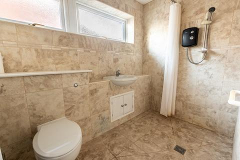 2 bedroom bungalow for sale, St. Marks Close, Worcester, Worcestershire, WR5