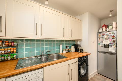 3/1 Cornwallis Place, Edinburgh, EH3 6NG