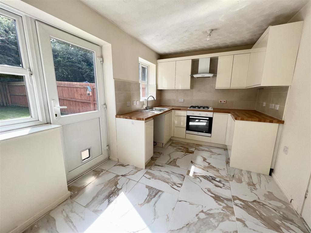 BE8 BF37 A-7077-4978-8 BDC-2 C4 D207 E37 F5.jpeg