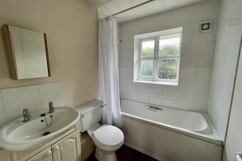 17 Bramble Close, Malvern, WR14 2UW