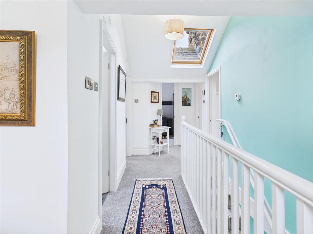 CAM04279 G0-PR0248-STILL017.jpg