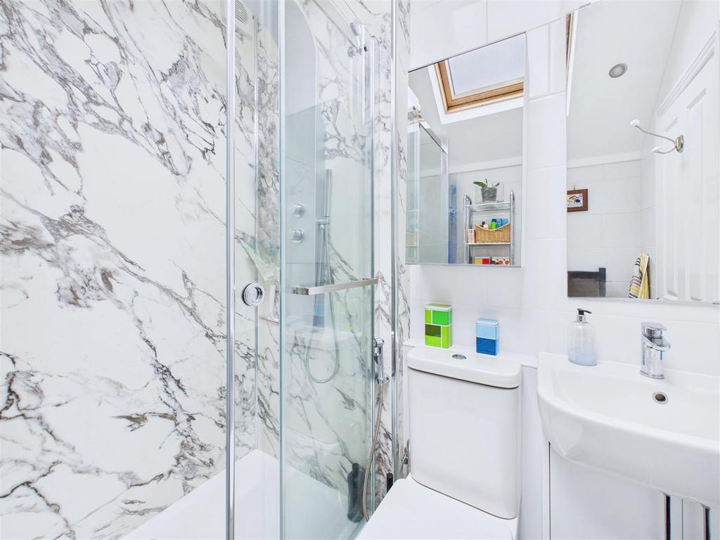 CAM04279 G0-PR0248-STILL019.jpg