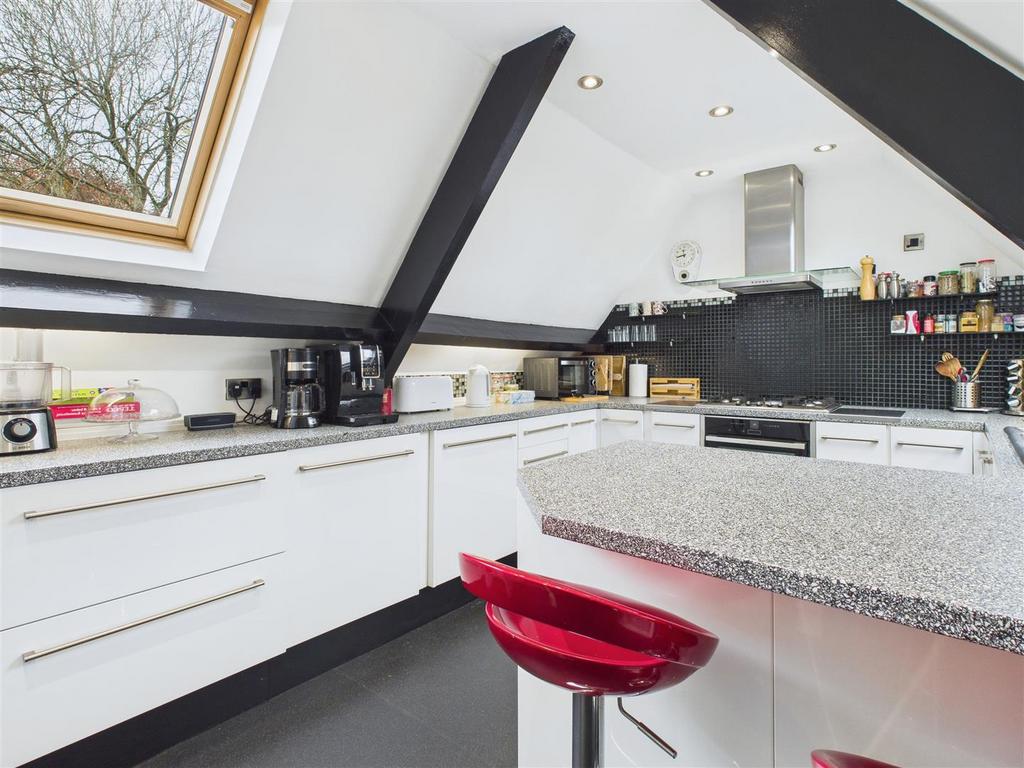 CAM04279 G0-PR0248-STILL007.jpg