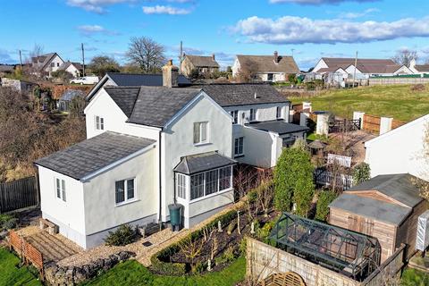 4 bedroom detached house for sale, New Road, Lydney GL15