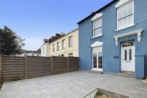 4 bedroom house to rent, St. Helier