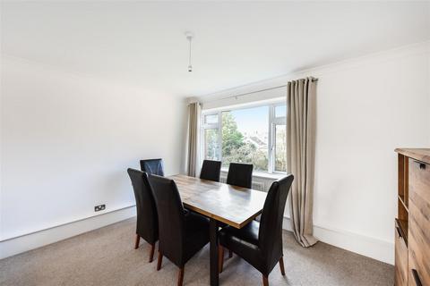 2 bedroom flat for sale, Lambs Close, Cuffley EN6