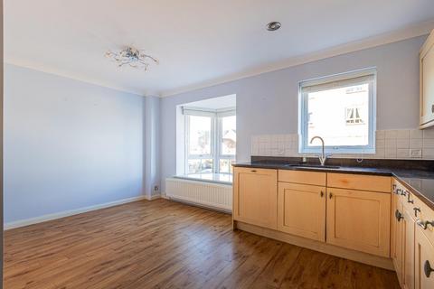 15 Anchor Road, Penarth, CF64 1SL