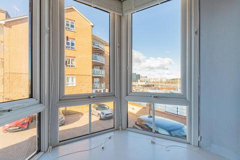 15 Anchor Road, Penarth, CF64 1SL