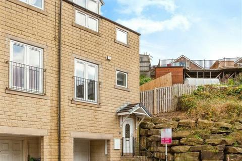 3 bedroom end of terrace house for sale, Sugar Lane, Dewsbury, WF12 7