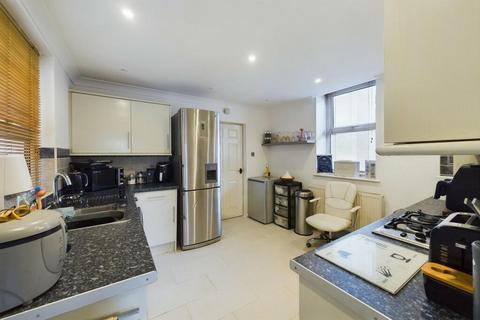 2 bedroom flat for sale, Brockman Road, Folkestone, CT20 1