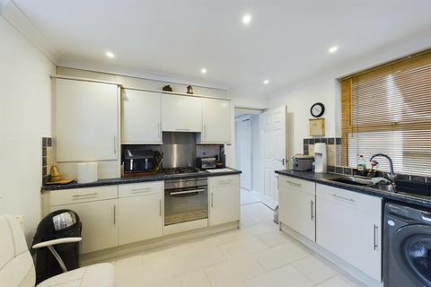 2 bedroom ground floor flat for sale, Brockman Road, Folkestone, CT20