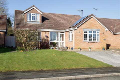 4 bedroom detached bungalow for sale, St. Peters Close, Hutton