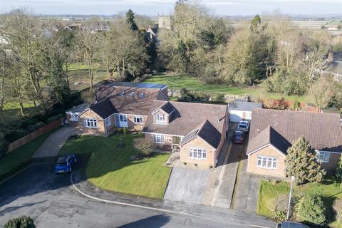 4 bedroom detached bungalow for sale, St. Peters Close, Hutton