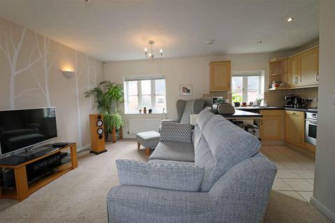 2 bedroom detached house for sale, Price Close East, Chase Meadow, Warwick