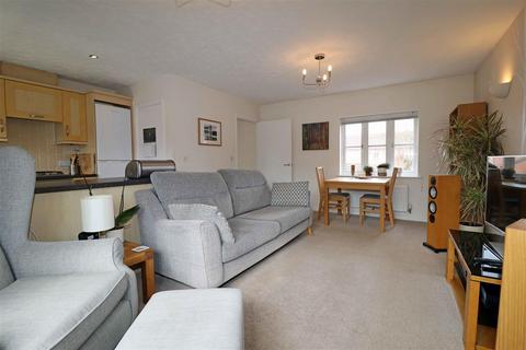 2 bedroom detached house for sale, Price Close East, Chase Meadow, Warwick