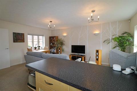 2 bedroom detached house for sale, Price Close East, Chase Meadow, Warwick