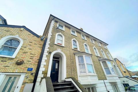 2 bedroom flat for sale, D Merton Road, London