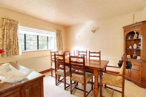 2 bedroom detached house for sale, Hill Rise, Cuffley EN6