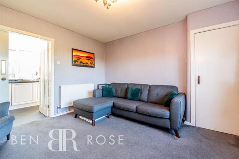 2 bedroom semi-detached house for sale, Warwick Road, Walton-Le-Dale, Preston