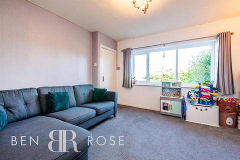 2 bedroom semi-detached house for sale, Warwick Road, Walton-Le-Dale, Preston