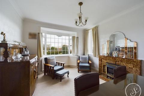 undefined, Templenewsam Road, Leeds