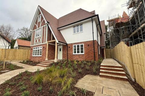 3 bedroom semi-detached house for sale, Meyrick Park Crescent, Dorset BH3