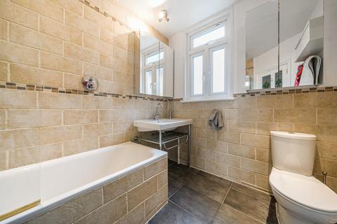 36 Richmond Avenue, London, SW20 8LA