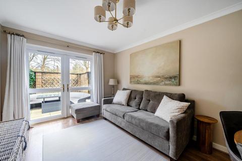 Flat 2, 70 Queens Road, London, SW19 8LR