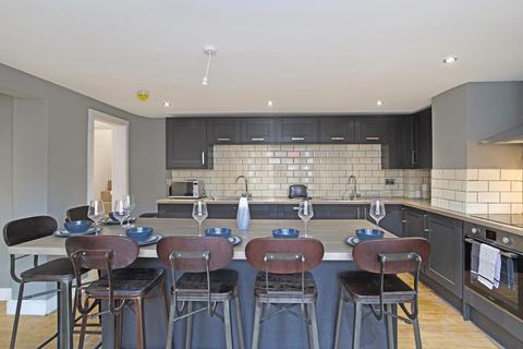 undefined, 94 Cemetery Road, Beeston, Leeds, LS11