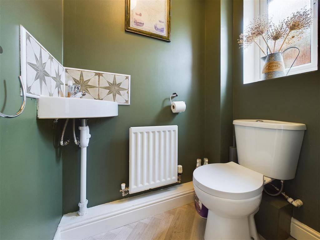 Guest cloakroom