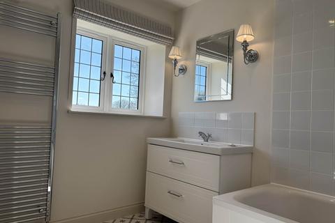 6 bedroom manor house to rent, Leverton