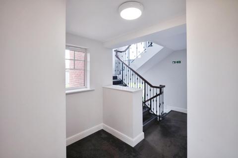 12 Harrington Walk, Lichfield, WS13 7UY